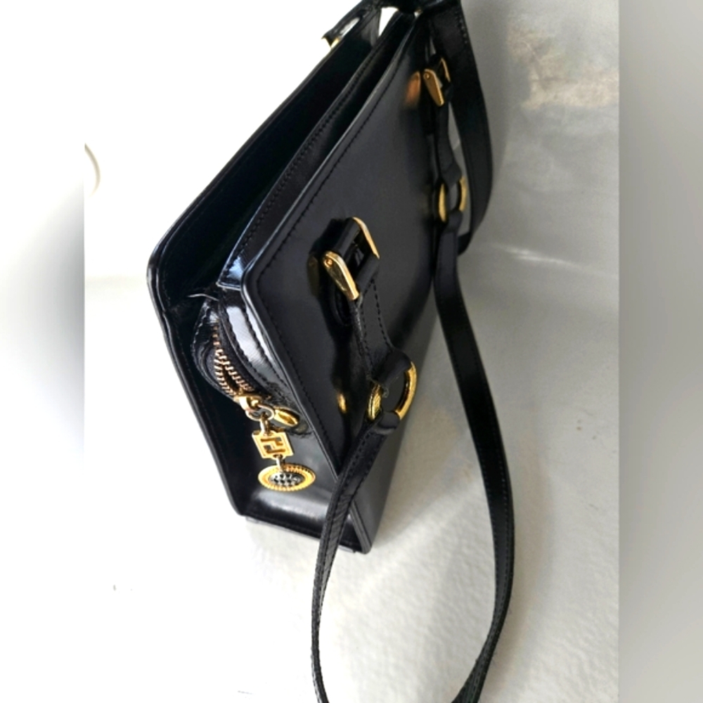 New Gianni Versace 2-Way Sunburst Black/Gold Leather Handbag w Dustbag - Picture 2 of 11